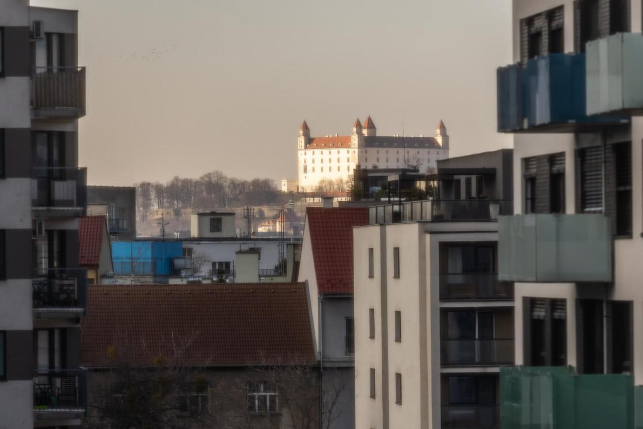 Apartman V Aleji Bratislava Ngoại thất bức ảnh